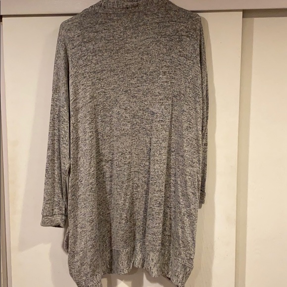 Cardigans - Picture 2 of 6